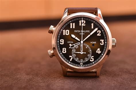 Review: Patek Philippe Calatrava Travel Time 